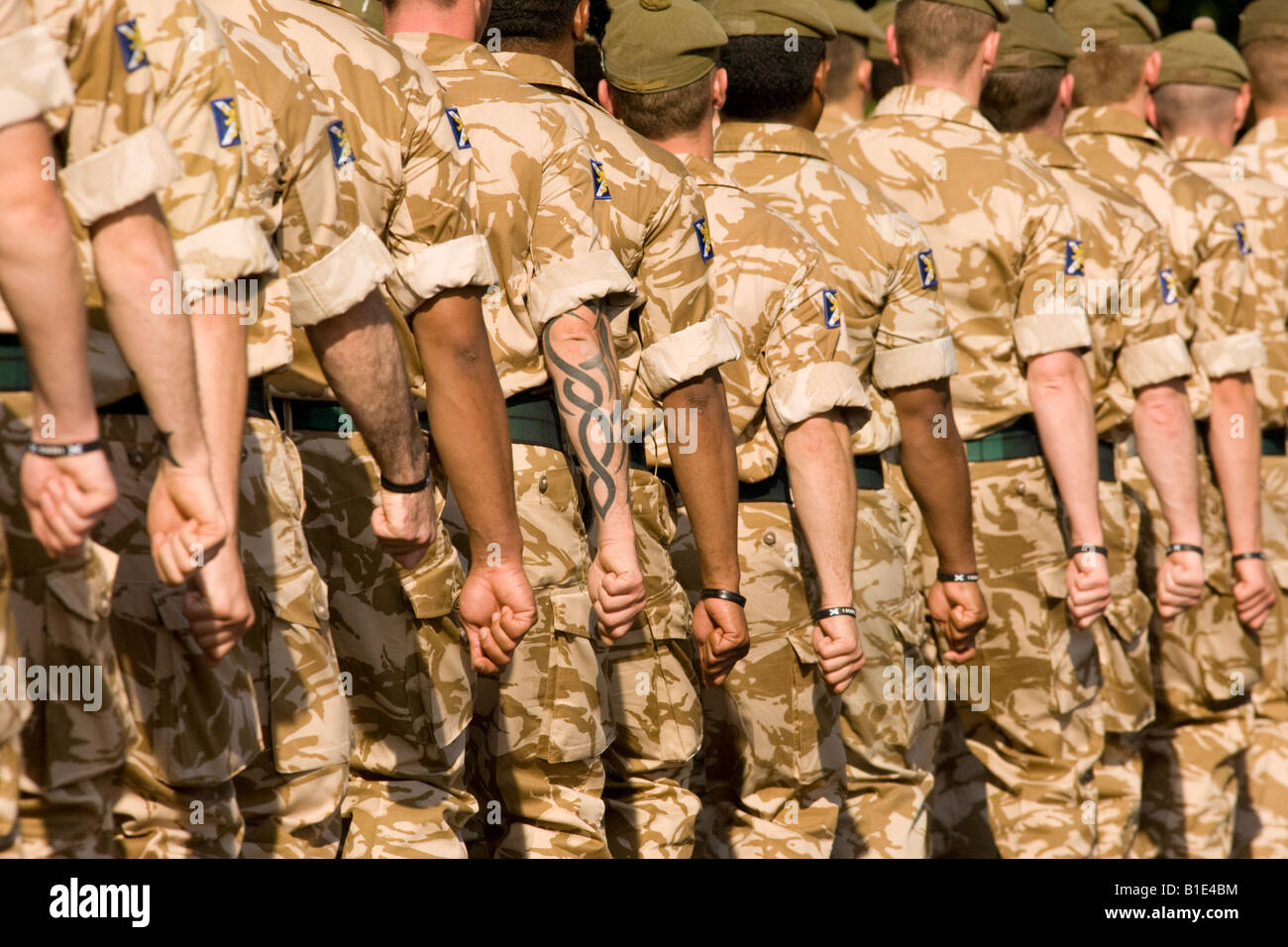 Army desert fatigues hires stock photography and images Alamy