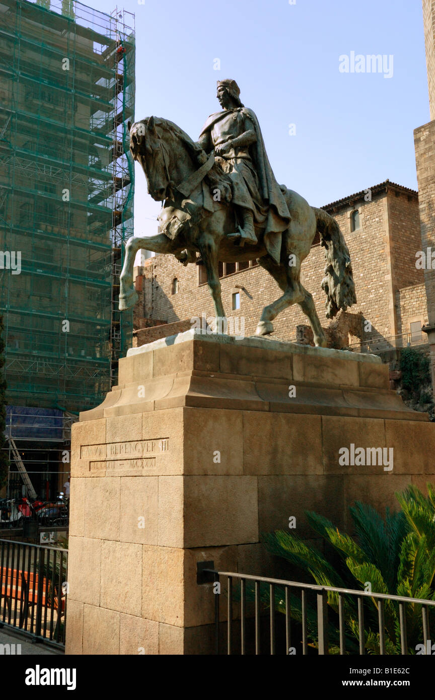 An Equestrian Statue of Ramon Berengeur lll in the square of that name, Barri Gotic, Barcelona Stock Photo