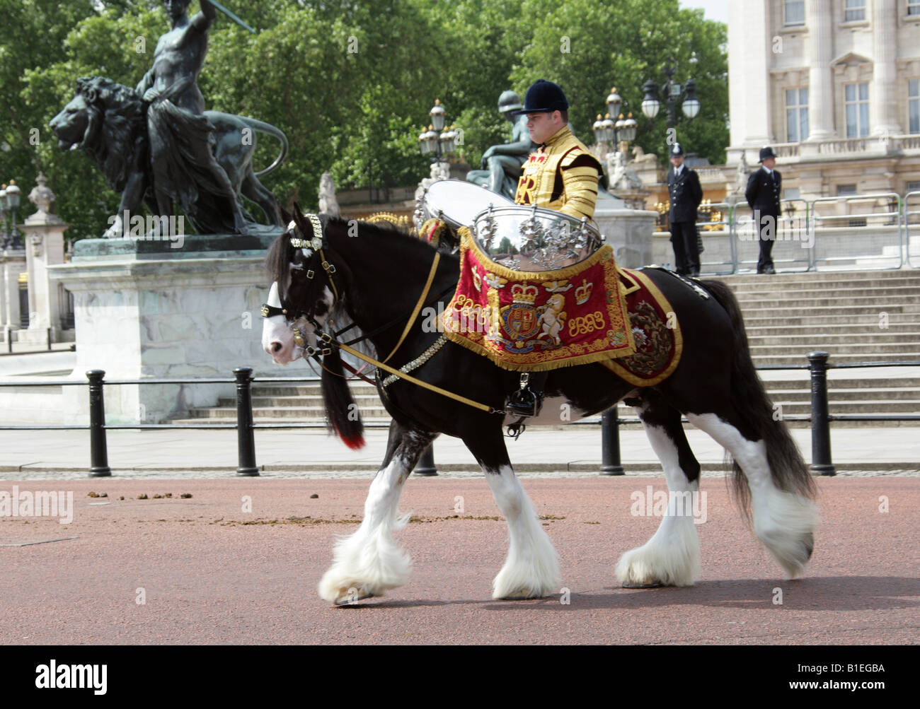 Drum horse hires stock photography and images Alamy