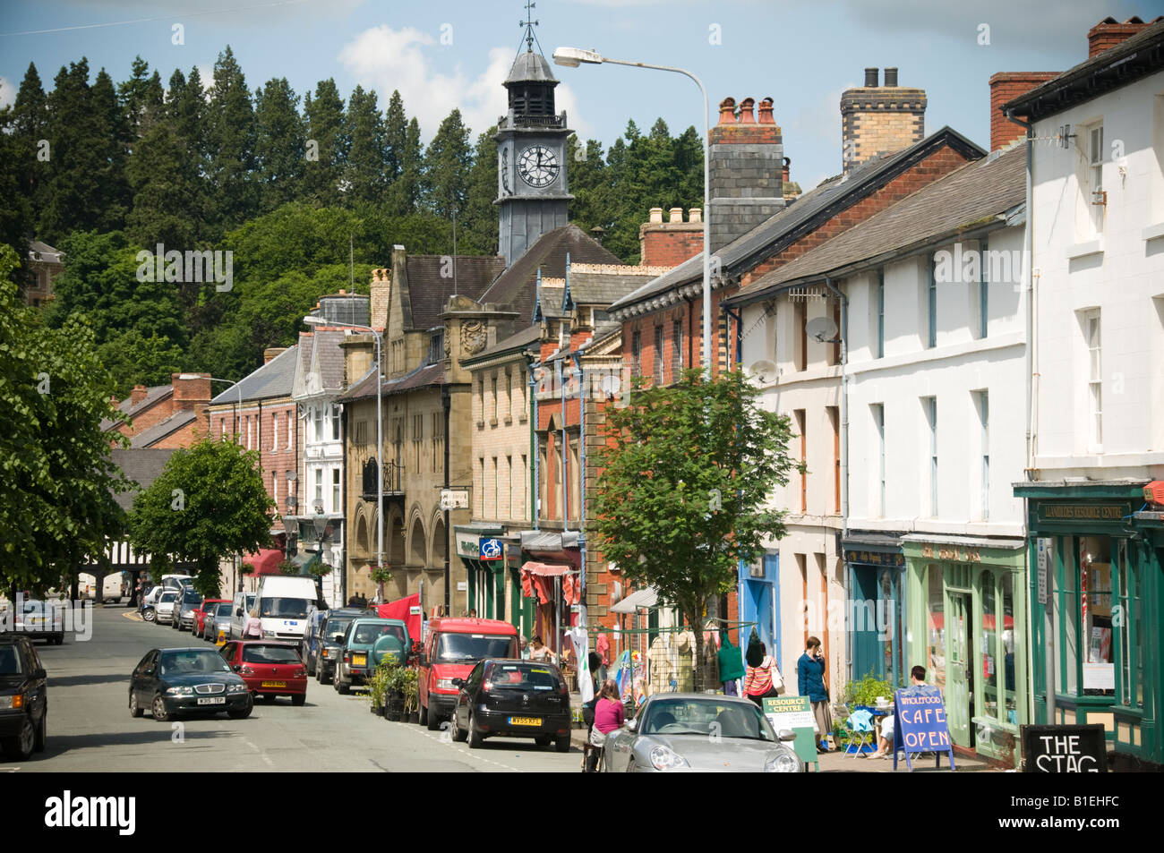Llanidloes street hires stock photography and images Alamy