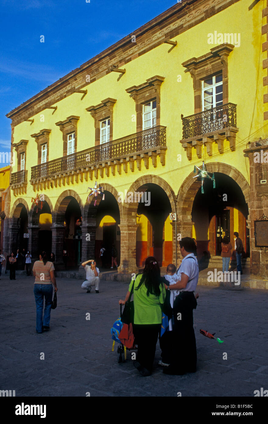Mexicans, Mexican people, plaza, town of San Miguel de Allende, San Miguel de Allende, Guanajuato State, Mexico Stock Photo