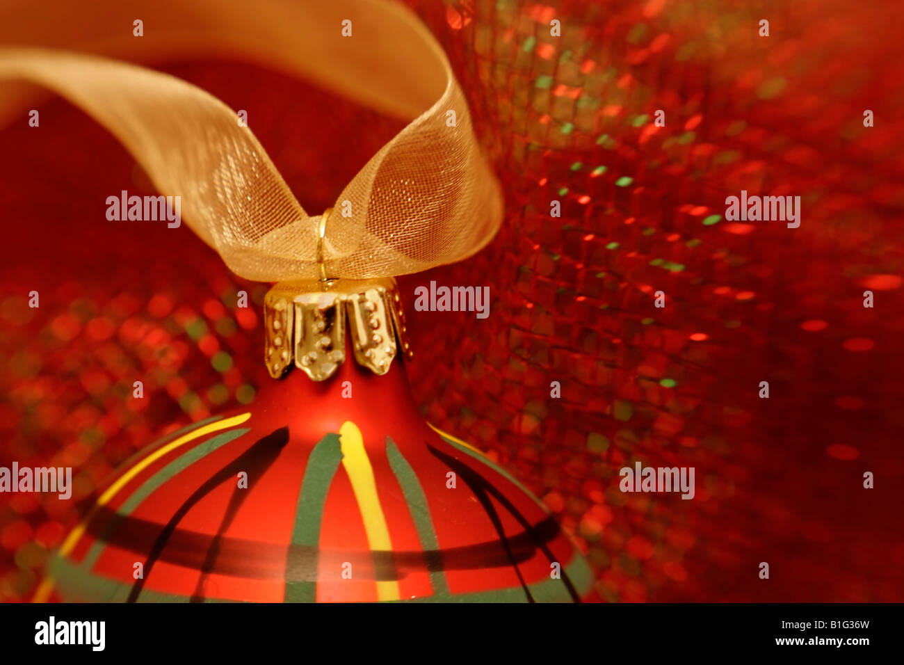 Plaid Christmas ornament with gold ribbon Stock Photo Alamy