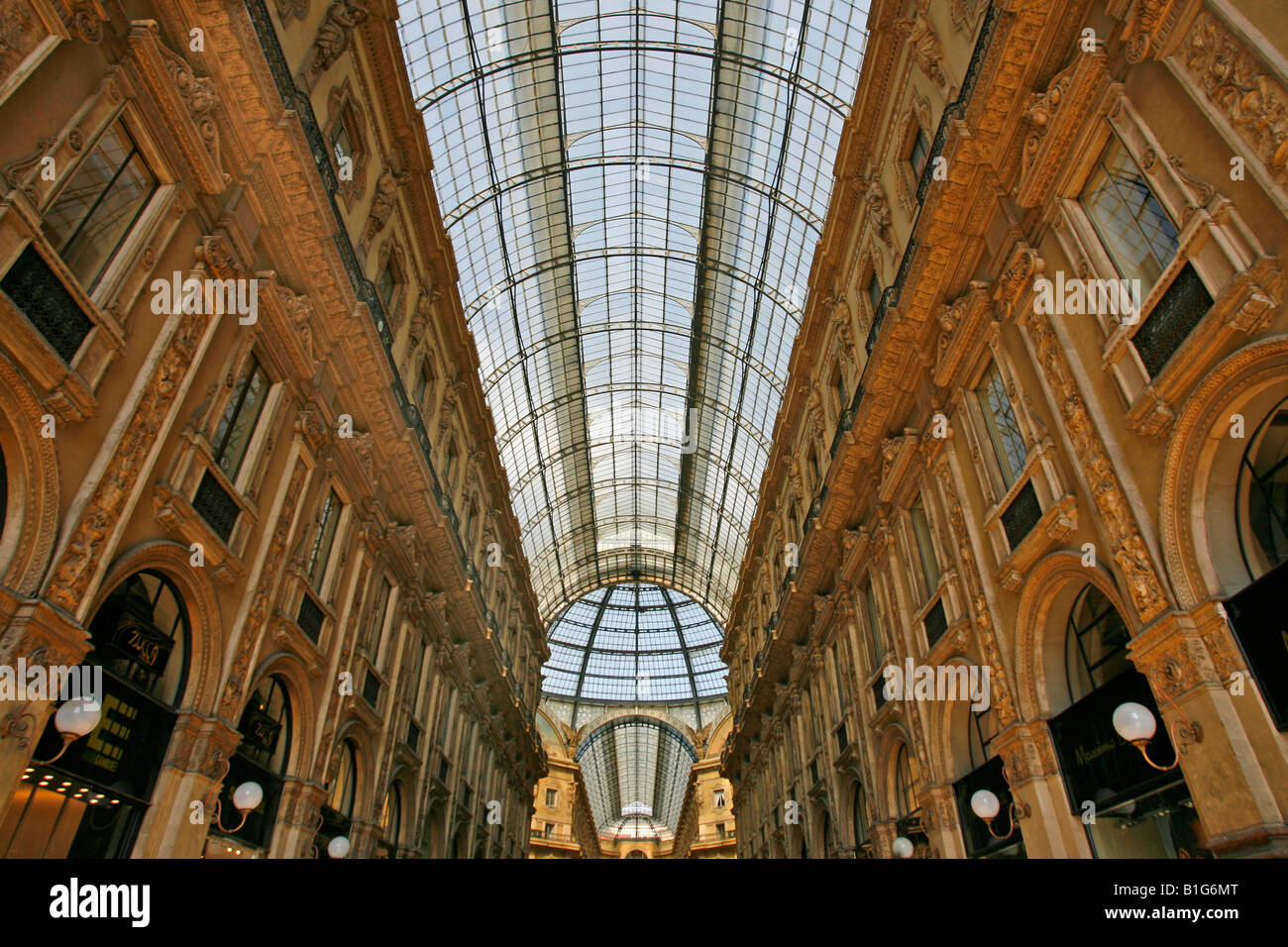 Galleria vittorio emanuele ii hi-res stock photography and images - Alamy