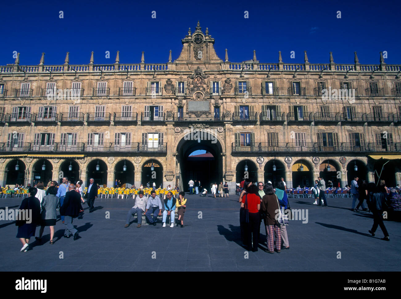 Spaniards, Spanish people, Plaza Mayor, Salamanca, Salamanca Province, Castile and Leon, Spain, Europe Stock Photo