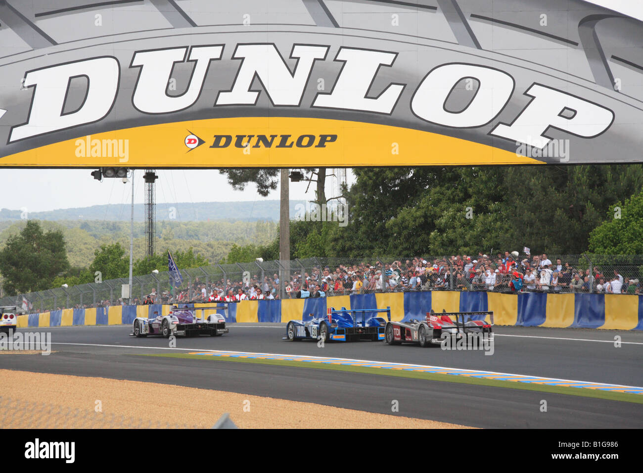 le-mans-24-hour-annual-motor-race-stock-photo-alamy