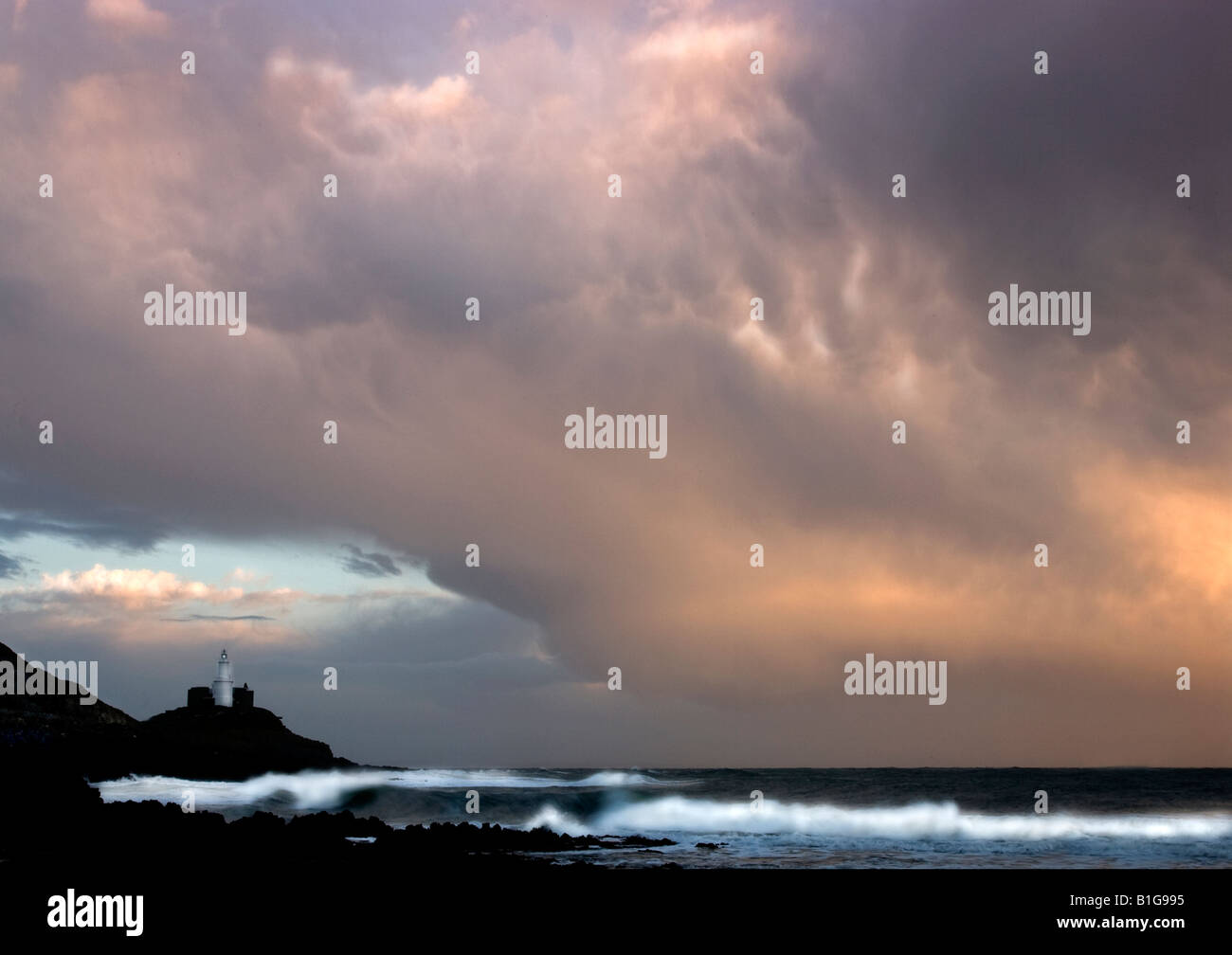 Stormy weather at sea hi-res stock photography and images - Alamy