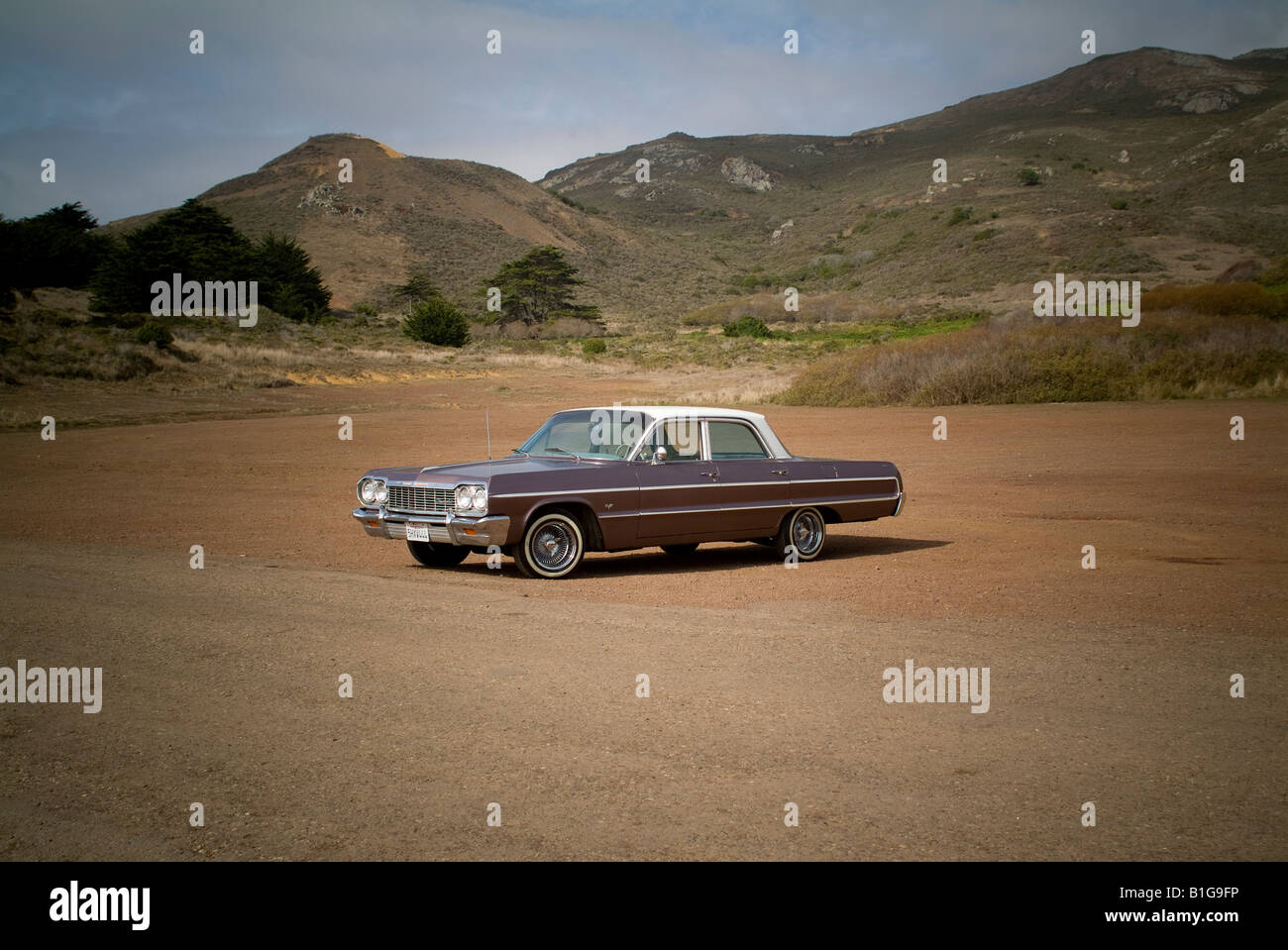 lonely old car on the beach of san francisco California route 66 old