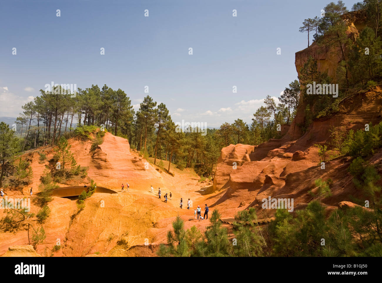 A view of the 'Ochre path' in the Roussillon commune (France). Vue du 'Sentier des Ocres' (Roussillon 84220 - France). Stock Photo