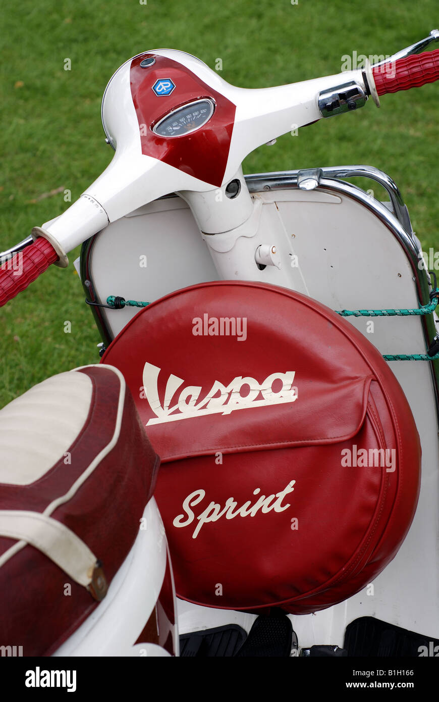 Vespa Sprint Veloce scooter, UK Stock Photo - Alamy