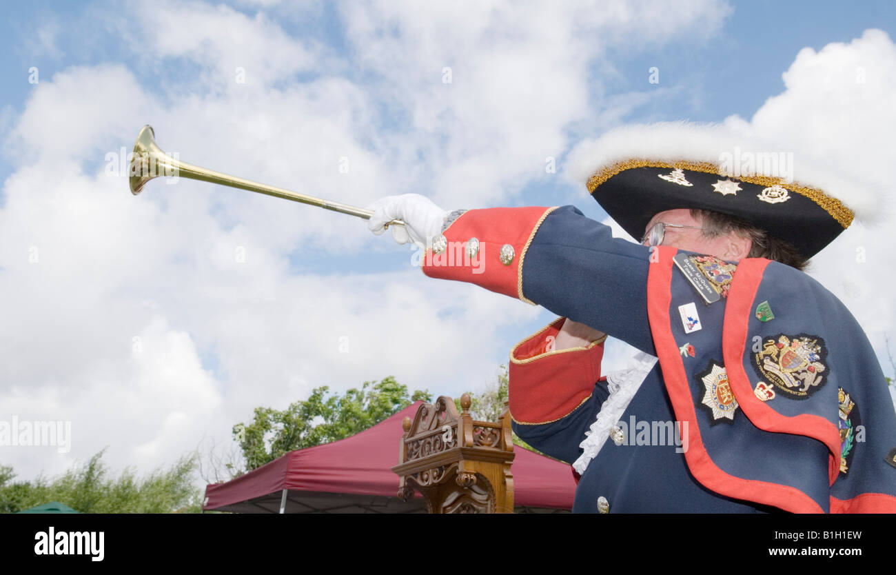 Town crier horn brass hires stock photography and images Alamy