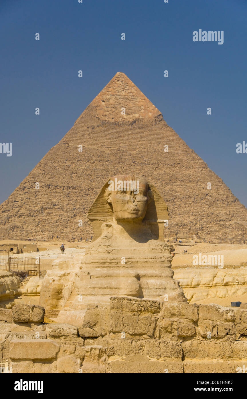 The Khafre pyramid and sphinx on the Giza plateau Egypt Stock Photo - Alamy
