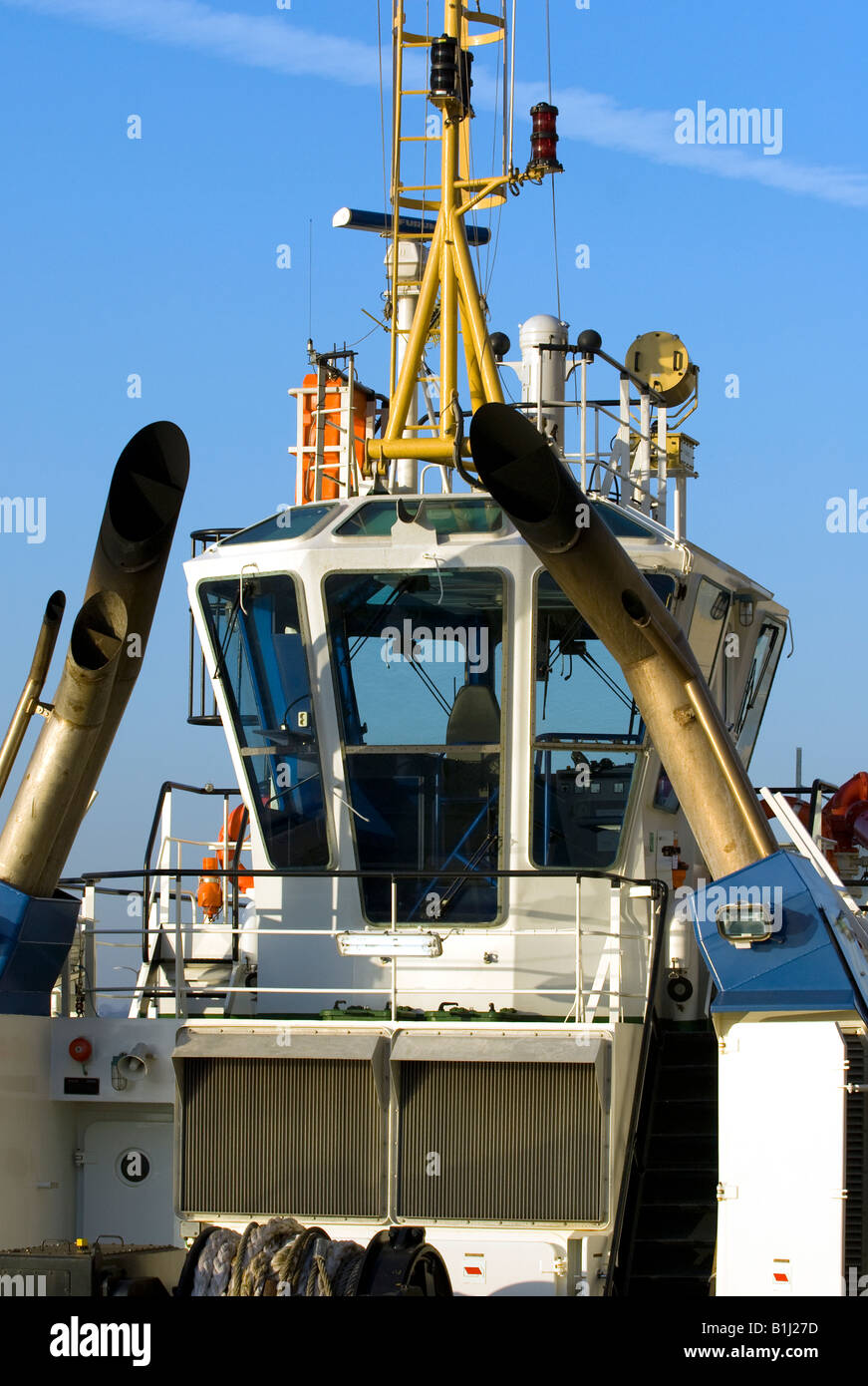 Tug exhaust hires stock photography and images Alamy