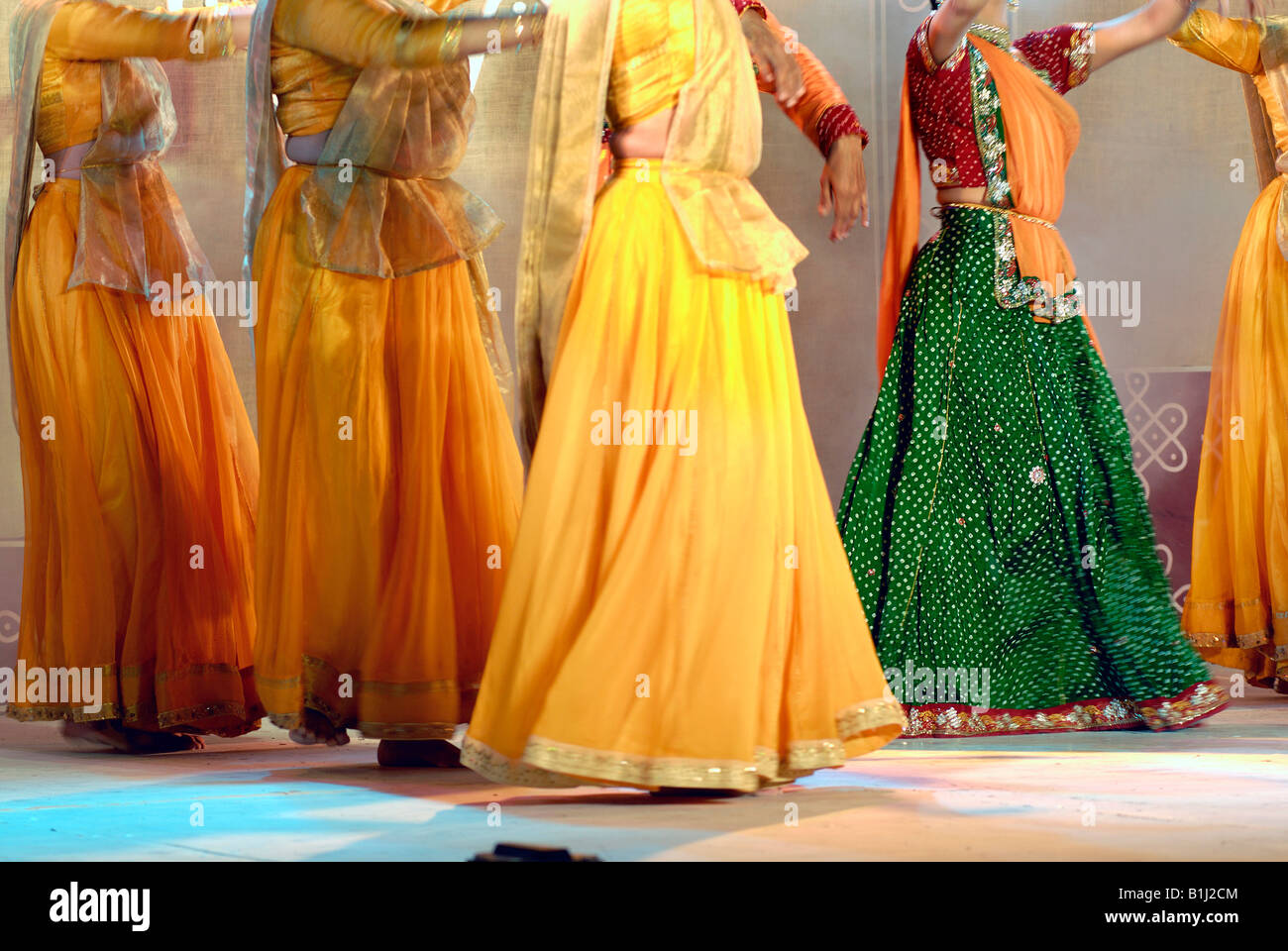 Kathak dance hi-res stock photography and images - Alamy