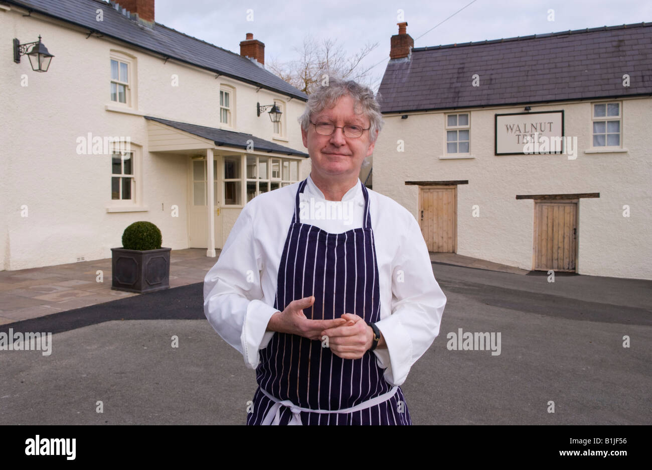 Shaun Hill chef and joint owner of The Walnut Tree Restaurant Llanddewi Skirrid Abergavenny Monmouthshire South Wales UK EU Stock Photo