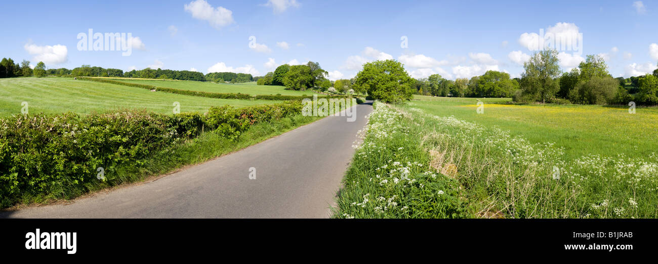 Cotswold lane joining villages lower hires stock photography and