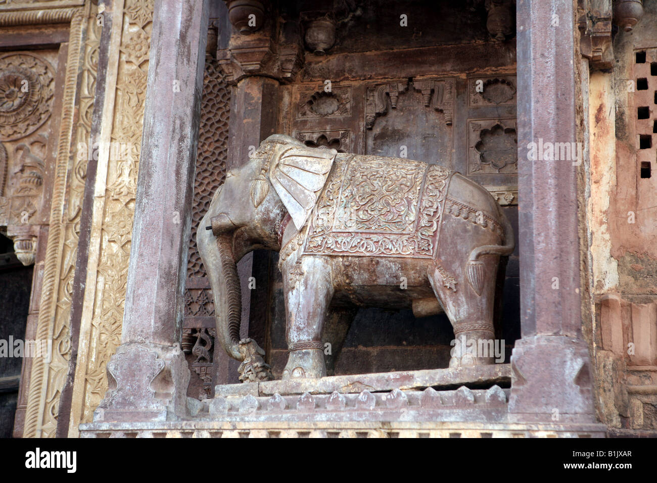 Elephant statue beside the riverside door of Jahangir Mahal or palace