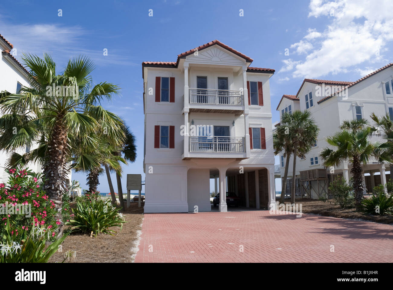 beach houses on St Island along North Florida s panhandle coast