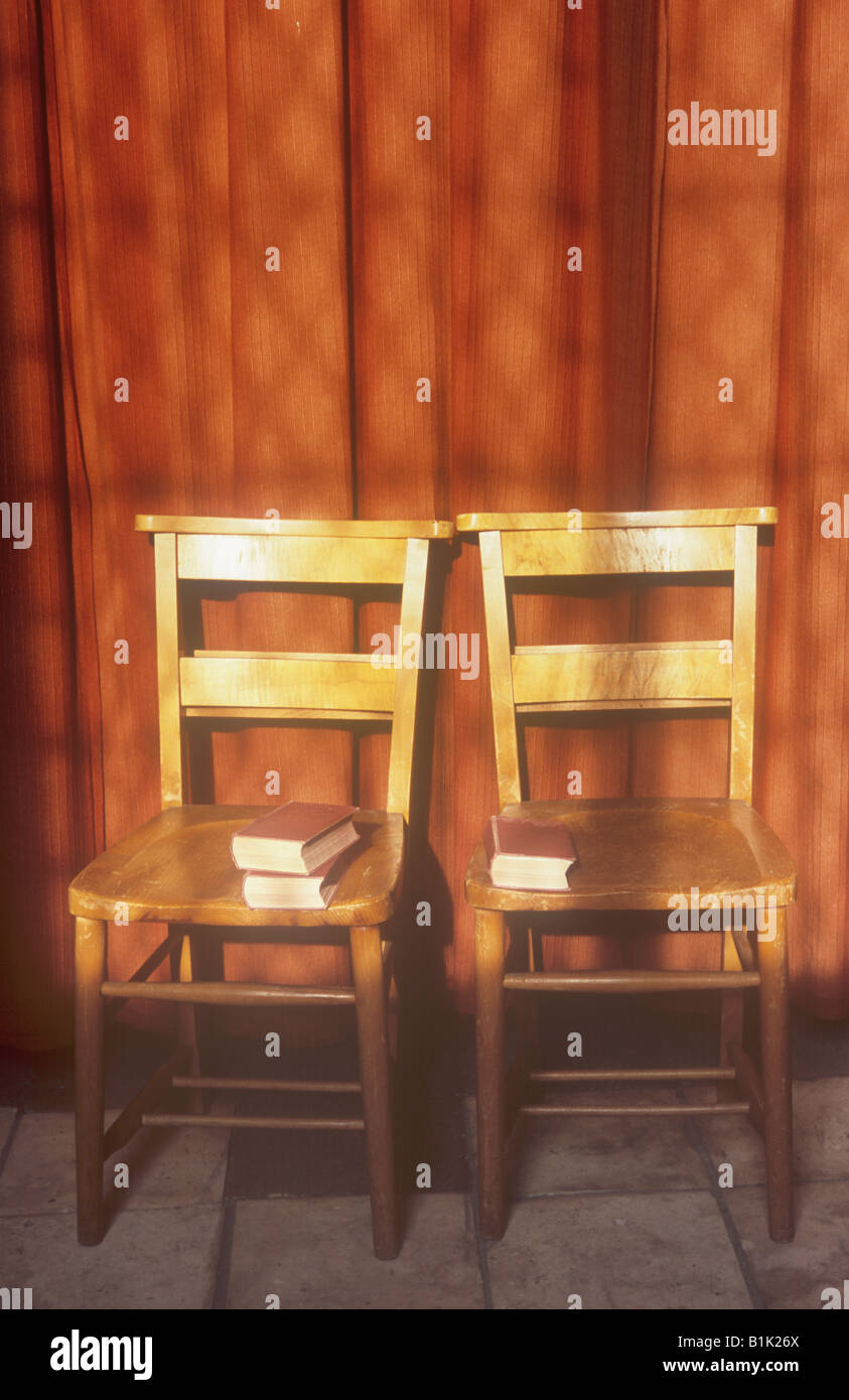 Simple two story victorian hires stock photography and images Alamy