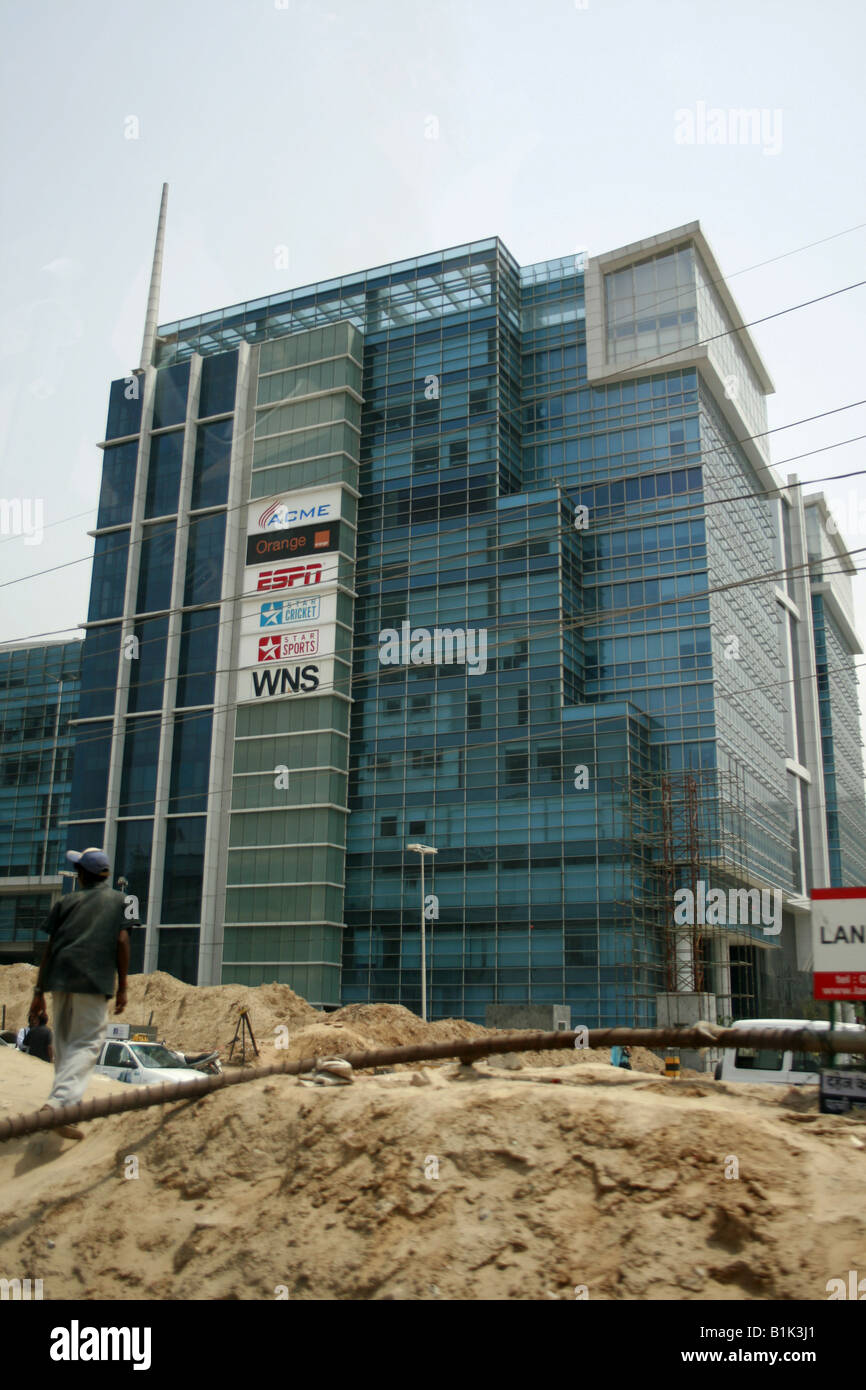 DLF building in Gurgaon, New Delhi CBD Stock Photo - Alamy