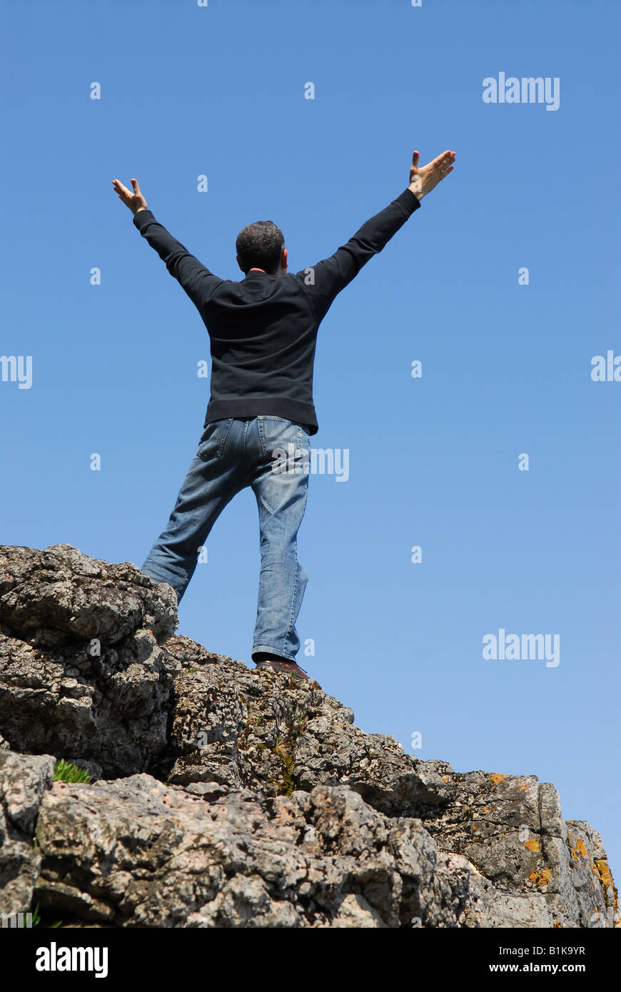 People with lifted arms hi-res stock photography and images - Alamy