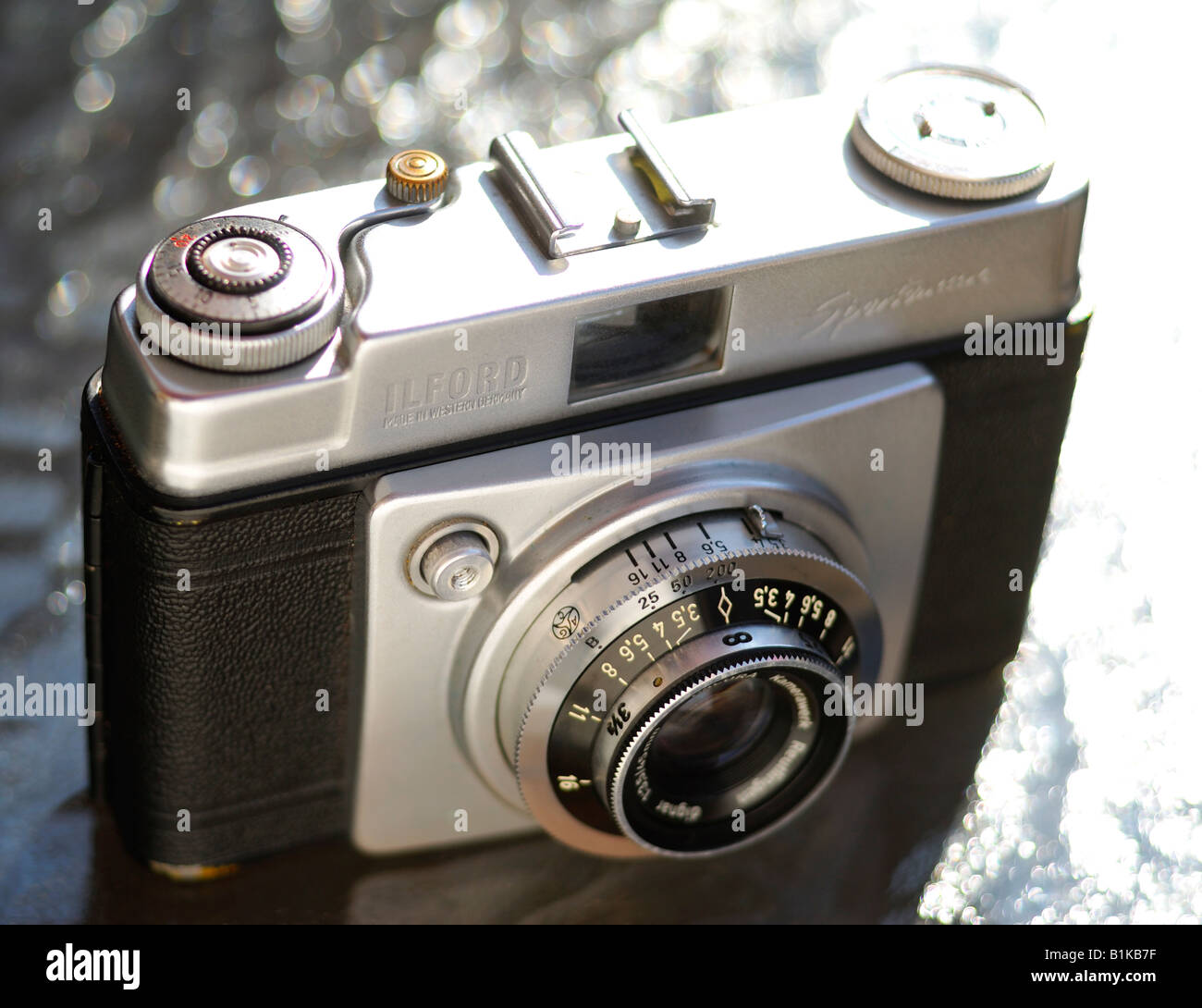 Ilford Sportsman 35mm Compact Camera Stock Photo Alamy