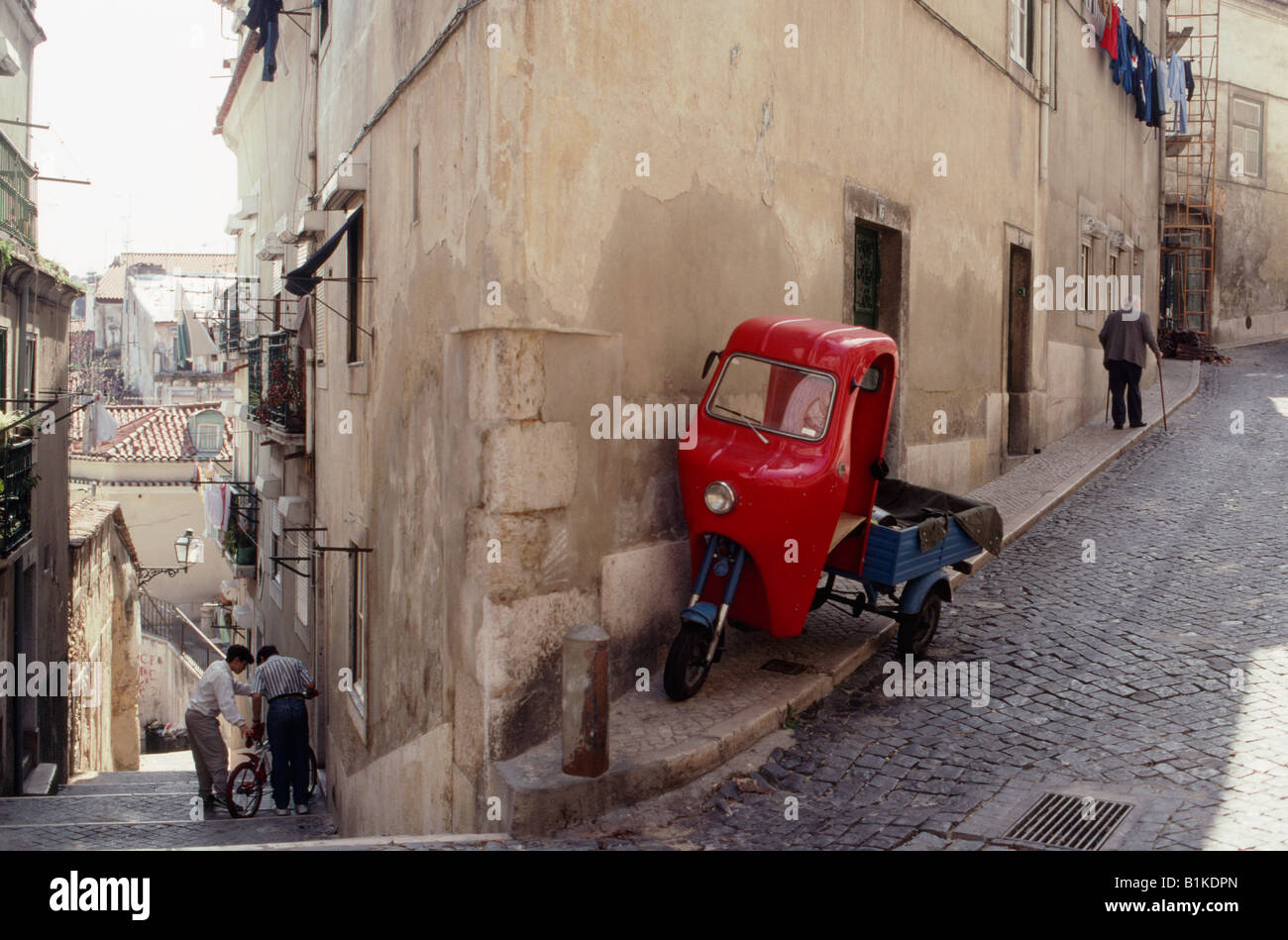 Barrio alto hi-res stock photography and images - Alamy