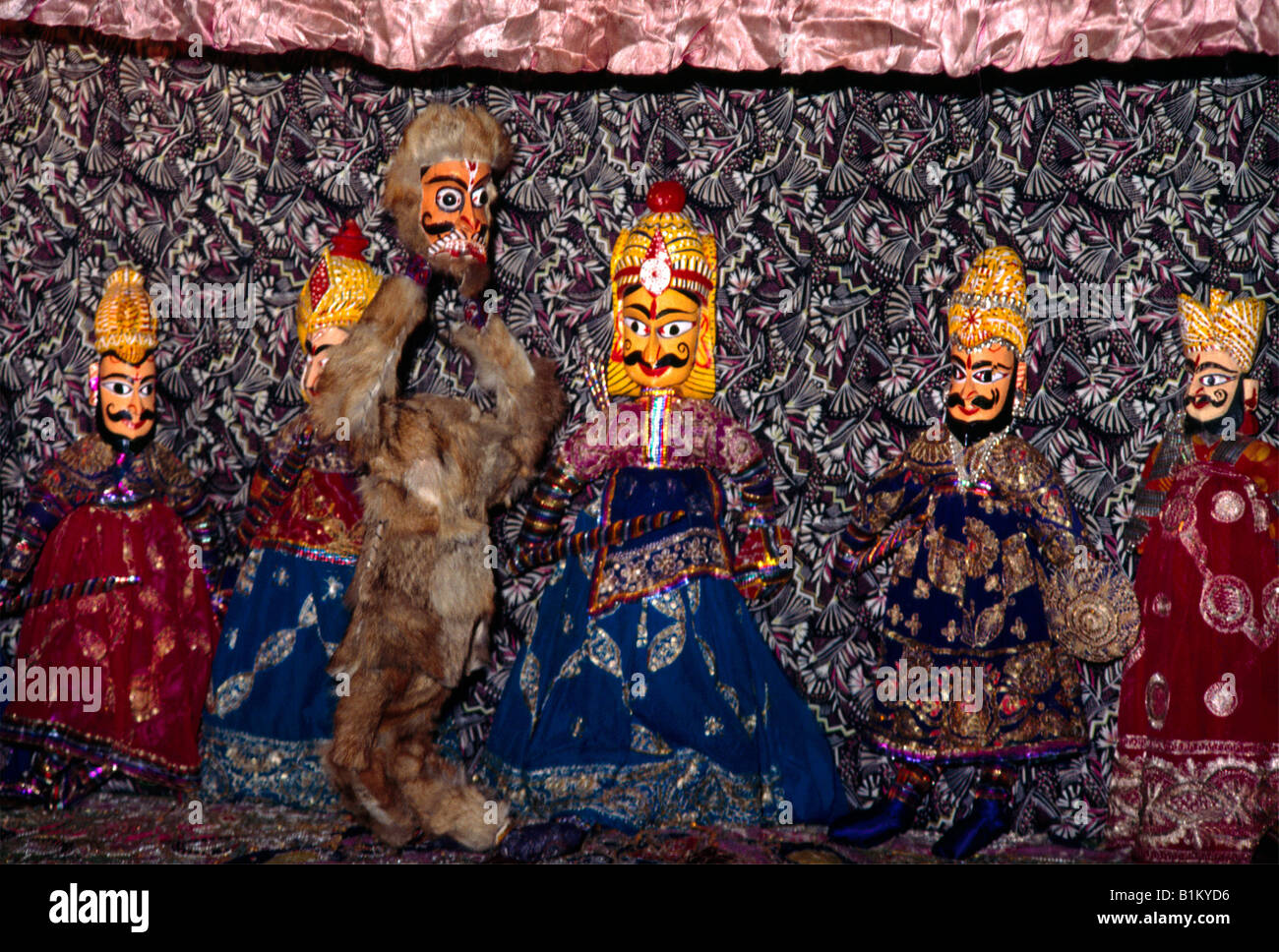 Jaipur India Puppet Show Monkey Taking Off Head Stock Photo Alamy