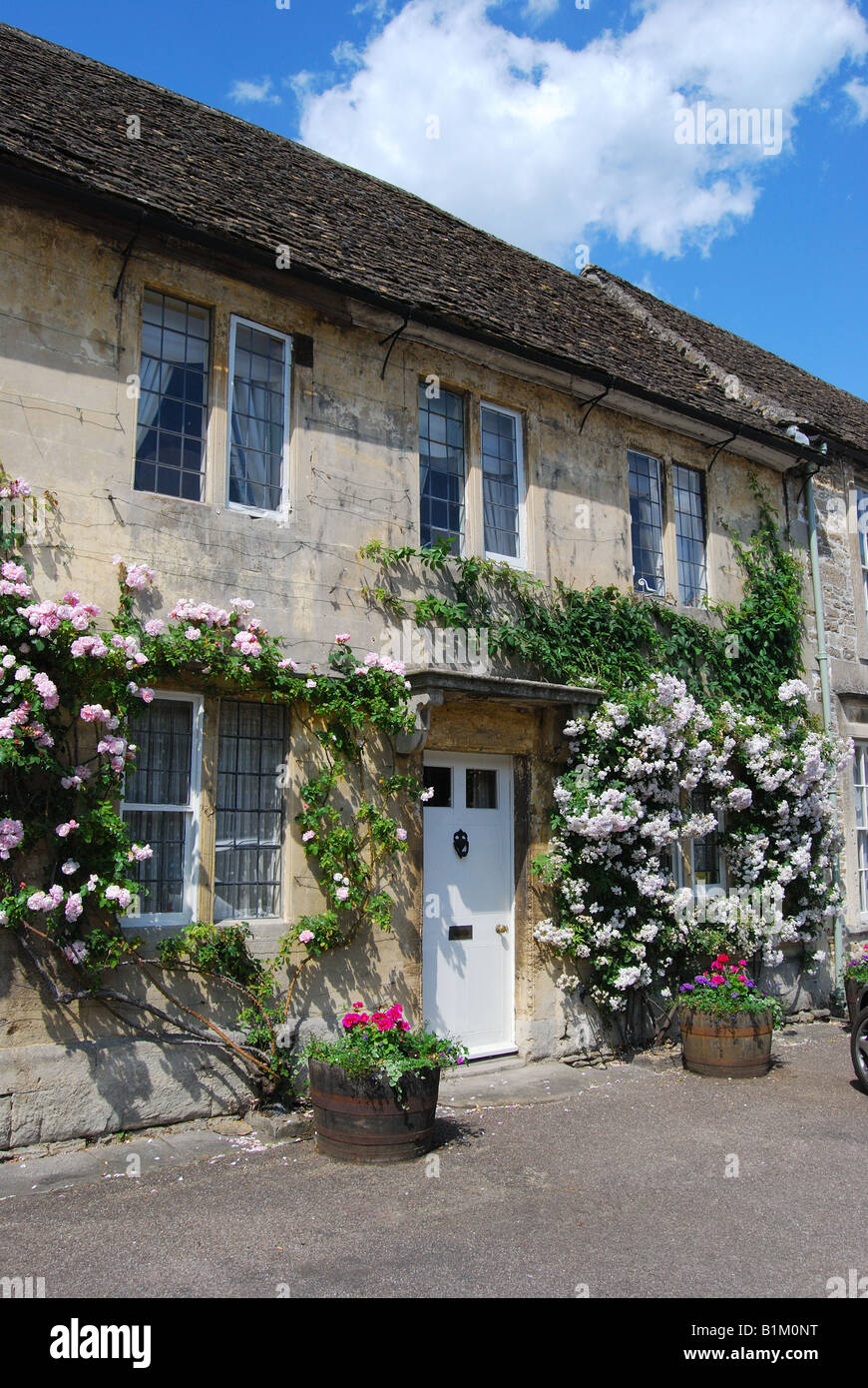 Period cottage, High Street, Lacock, Wiltshire, England, United Kingdom Stock Photo