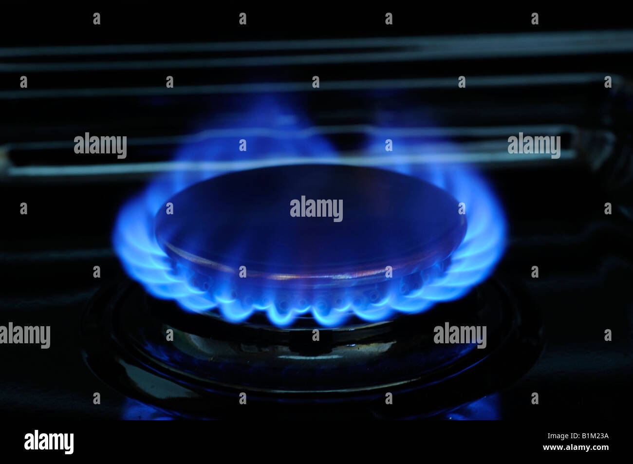Stove top fire hi-res stock photography and images - Alamy