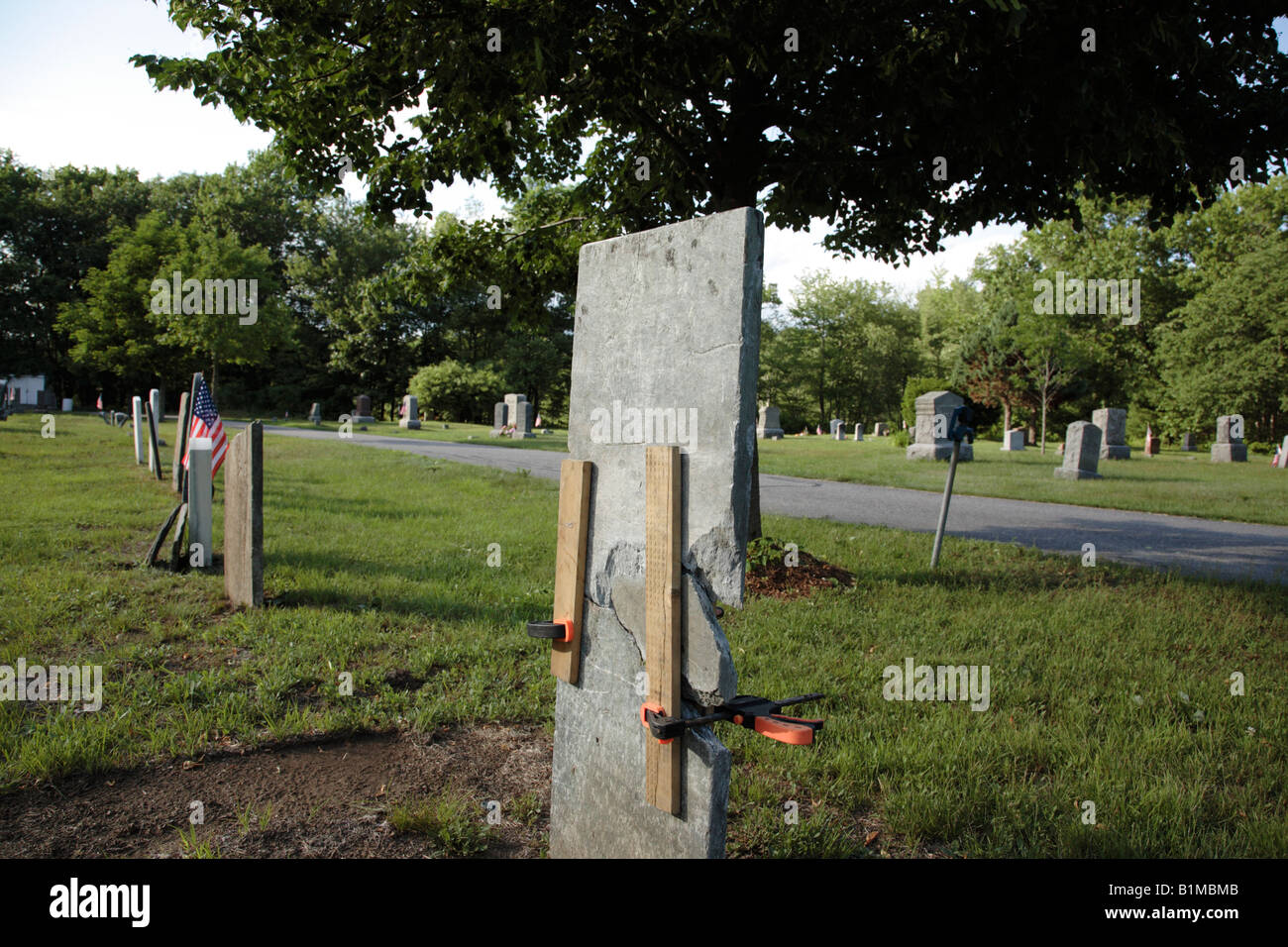 Broken old headstones in graveyard hi-res stock photography and images ...