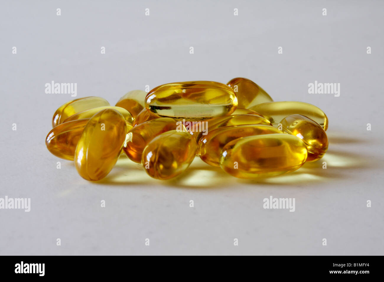 Fish oil softgels (gelatine capsules Stock Photo Alamy