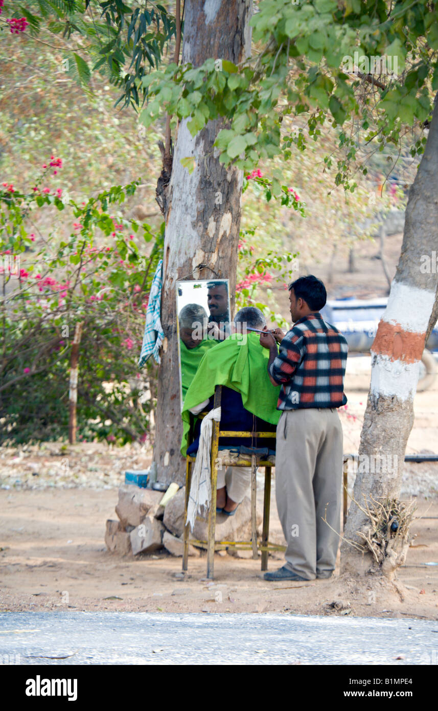 INDIA KHAJURAHO MADHYA PRADESH Barber shop consisting of a chair and