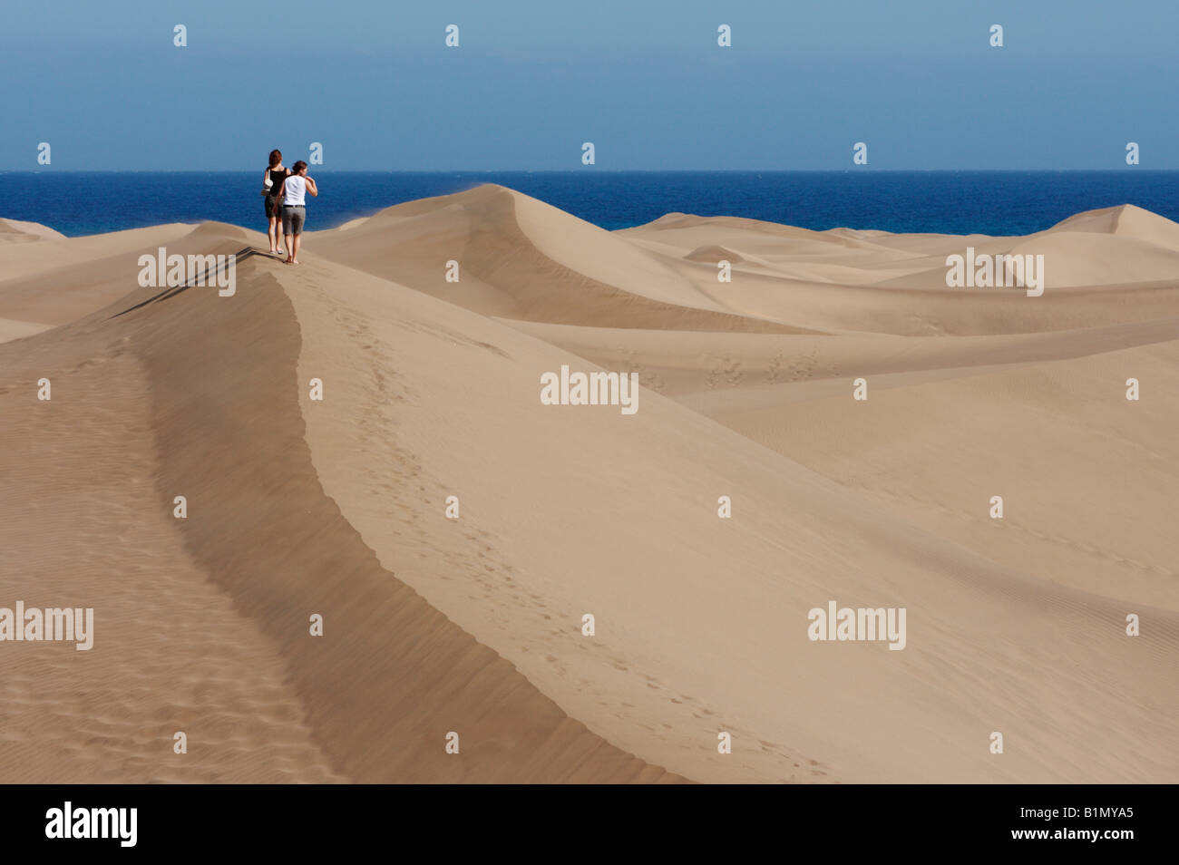 Gran canaria maspalomas tourists hi-res stock photography and images picture