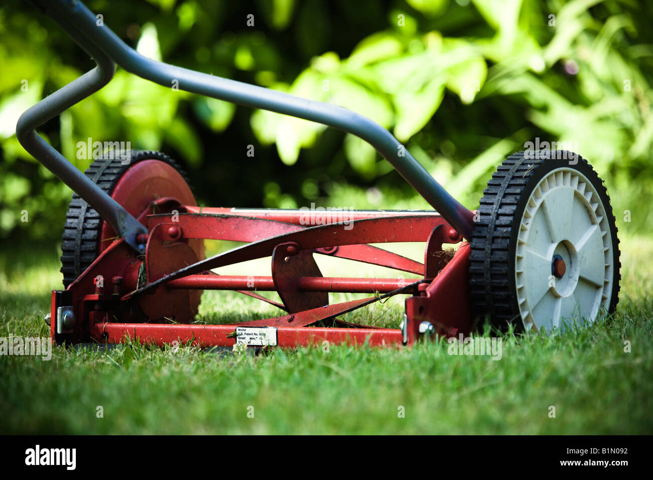 Old Fashioned Lawn Mower High Resolution Stock Photography and Images
