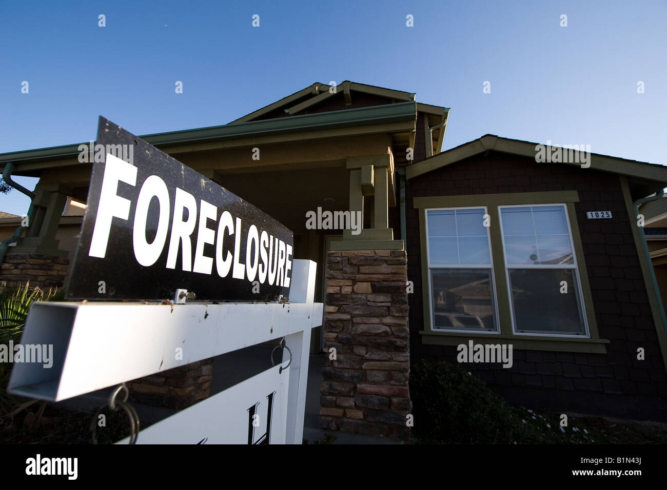 Mortgage foreclosure 2008 hires stock photography and images Alamy