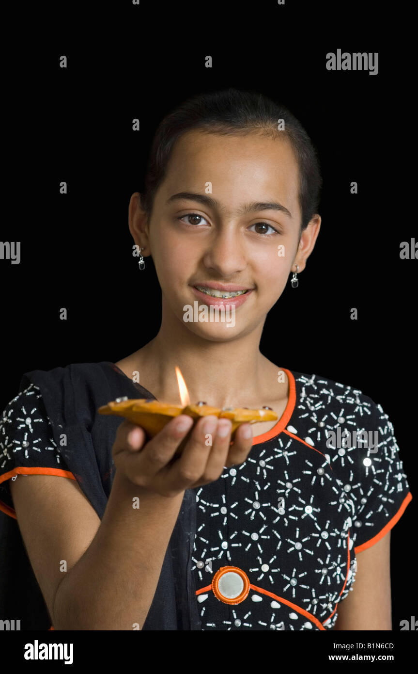 Indian girl portrait 13 years hi-res stock photography and images - Alamy