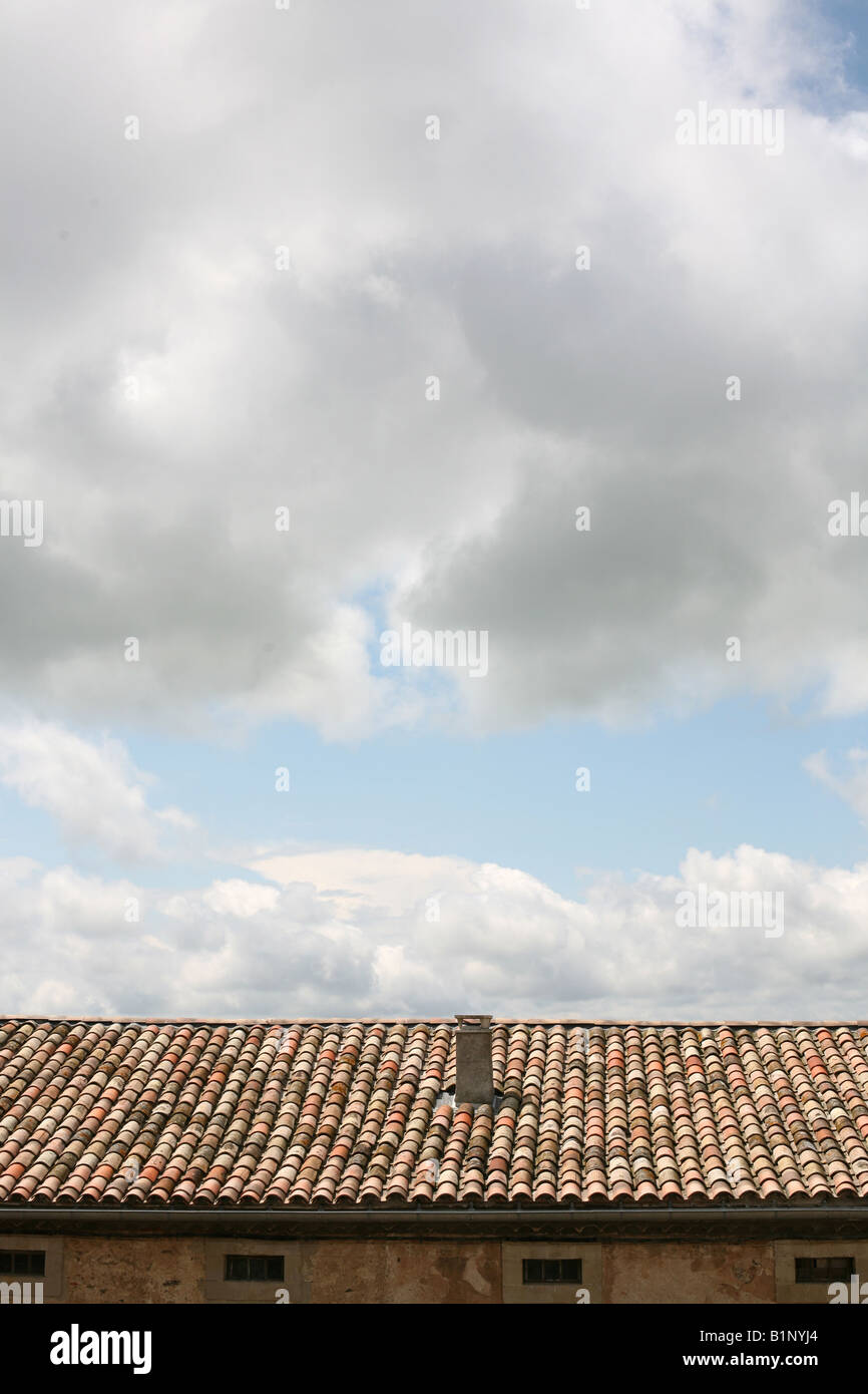 Blue sky white clouds roof hi-res stock photography and images - Alamy