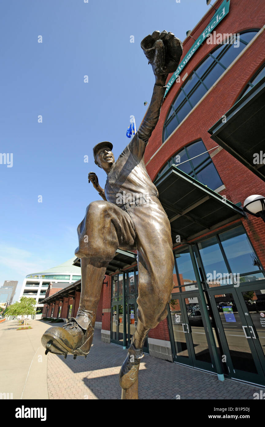 Statue of Pee Wee Reese at louisville Slugger Field in Louisville Kentucky  KY Stock Photo - Alamy