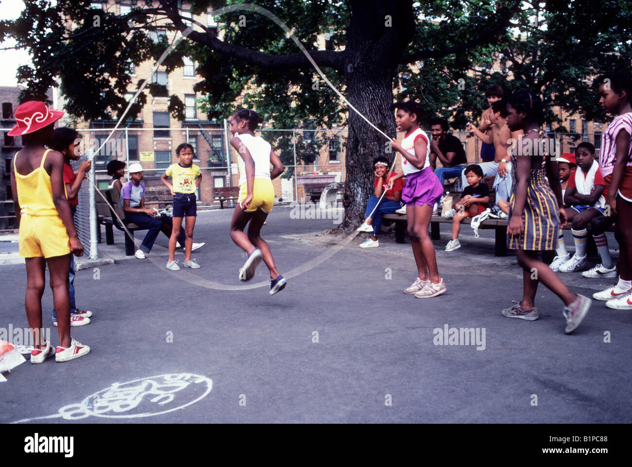 Black girls double dutch hires stock photography and images Alamy