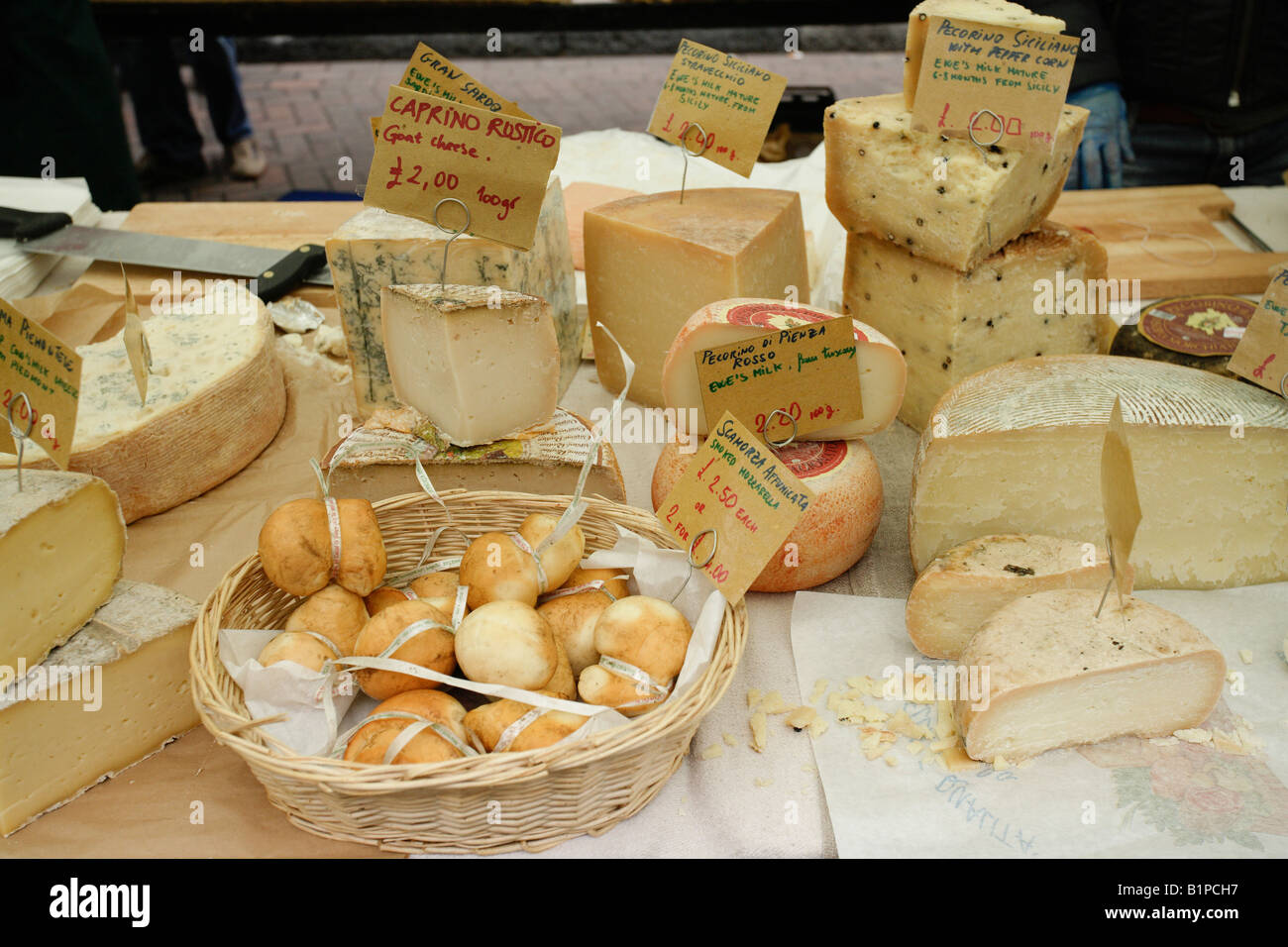 cheese farmers market Stock Photo Alamy