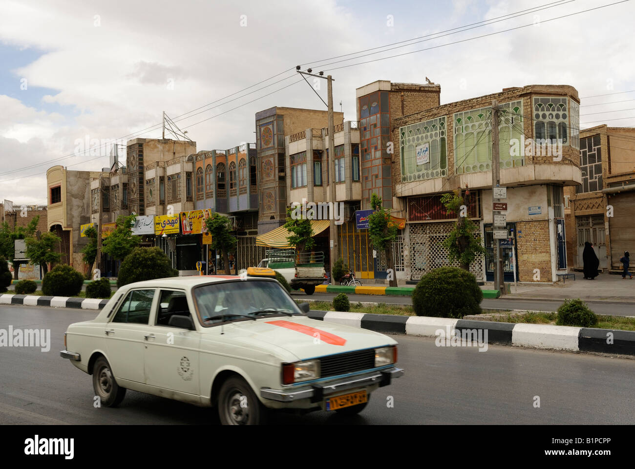 Iran 2006: Taxi in Emamzadah Jafar Street, Yazd, Iran Stock Photo