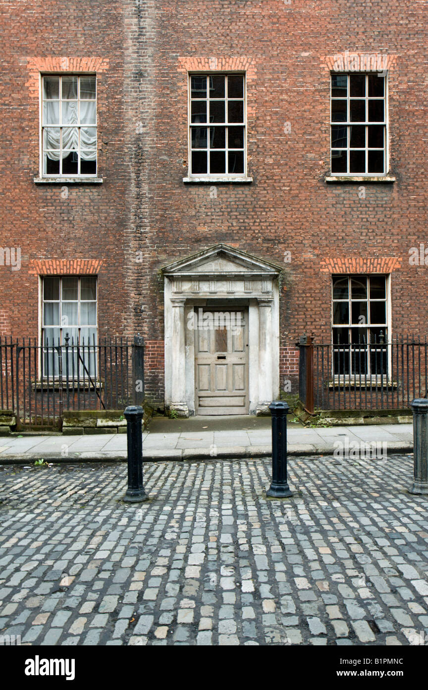 Delapidated house in Henrietta Street, Dublin Stock Photo Alamy