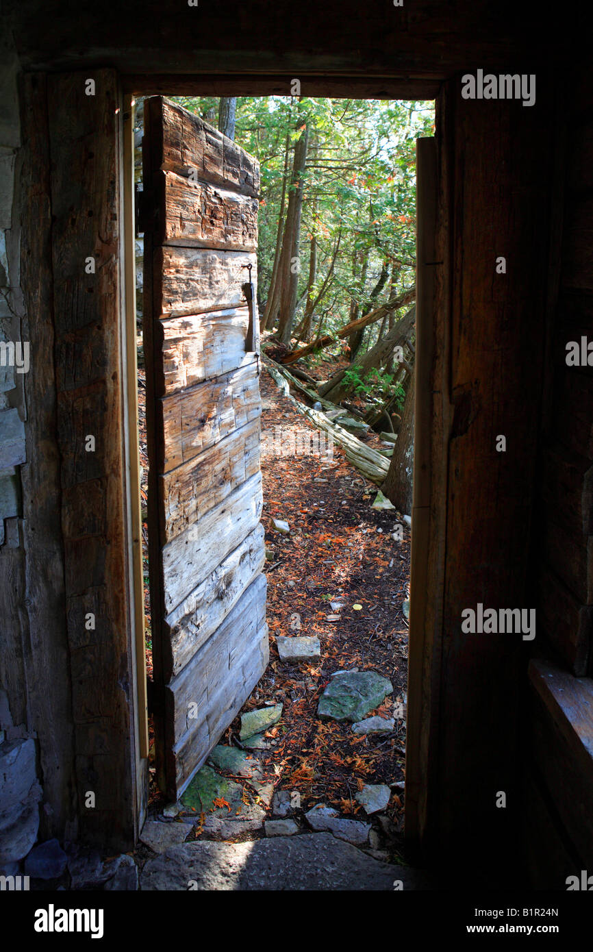 Old Log Cabin Door In Door County Wisconsin Usa Stock Photo