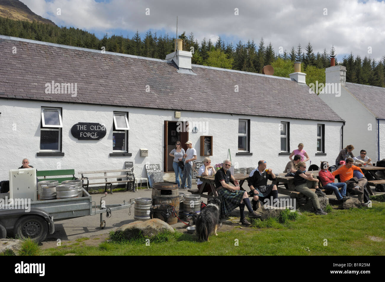 Old force. Шутер дельта форс 1998. Delta force: xtreme 2. Шутер дельта форс 1998. Дельта форс игра 1998.