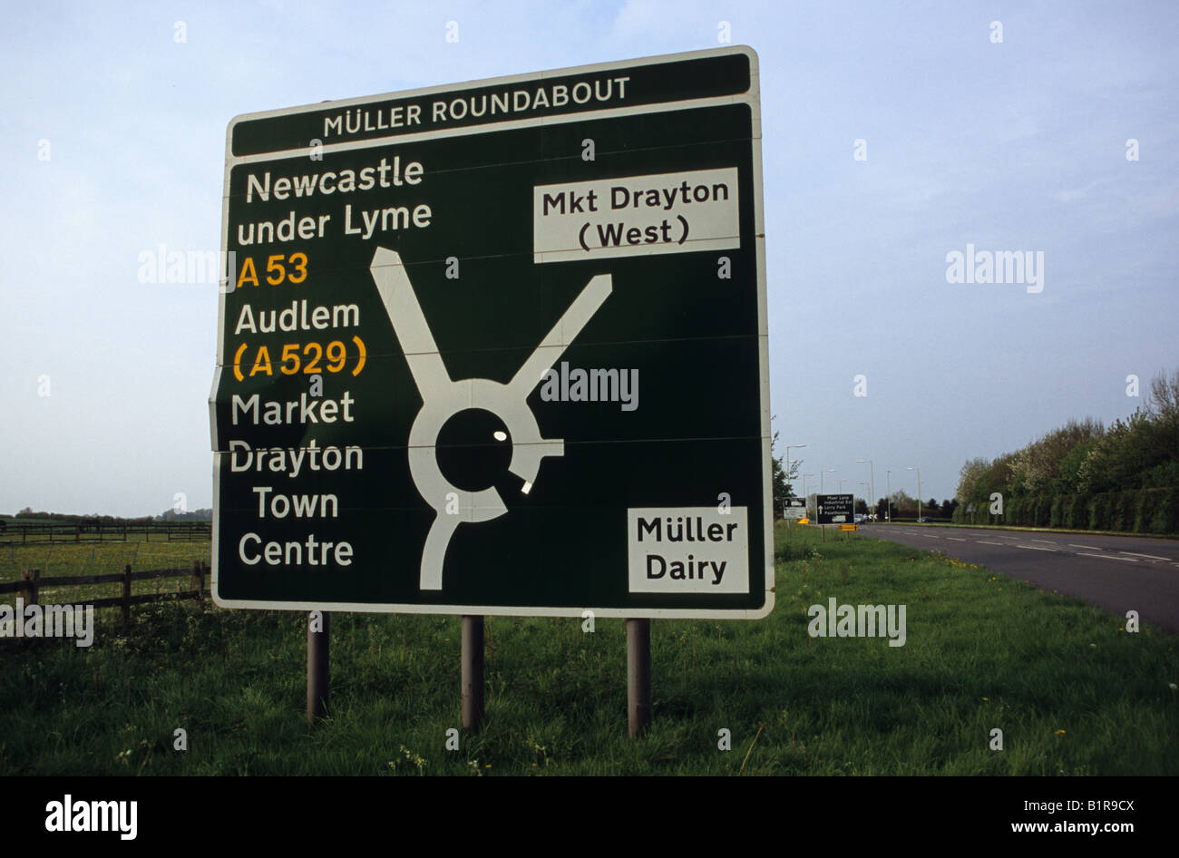 Muller Roundabout Road Sign Near Market Drayton In Shropshire Stock Photo