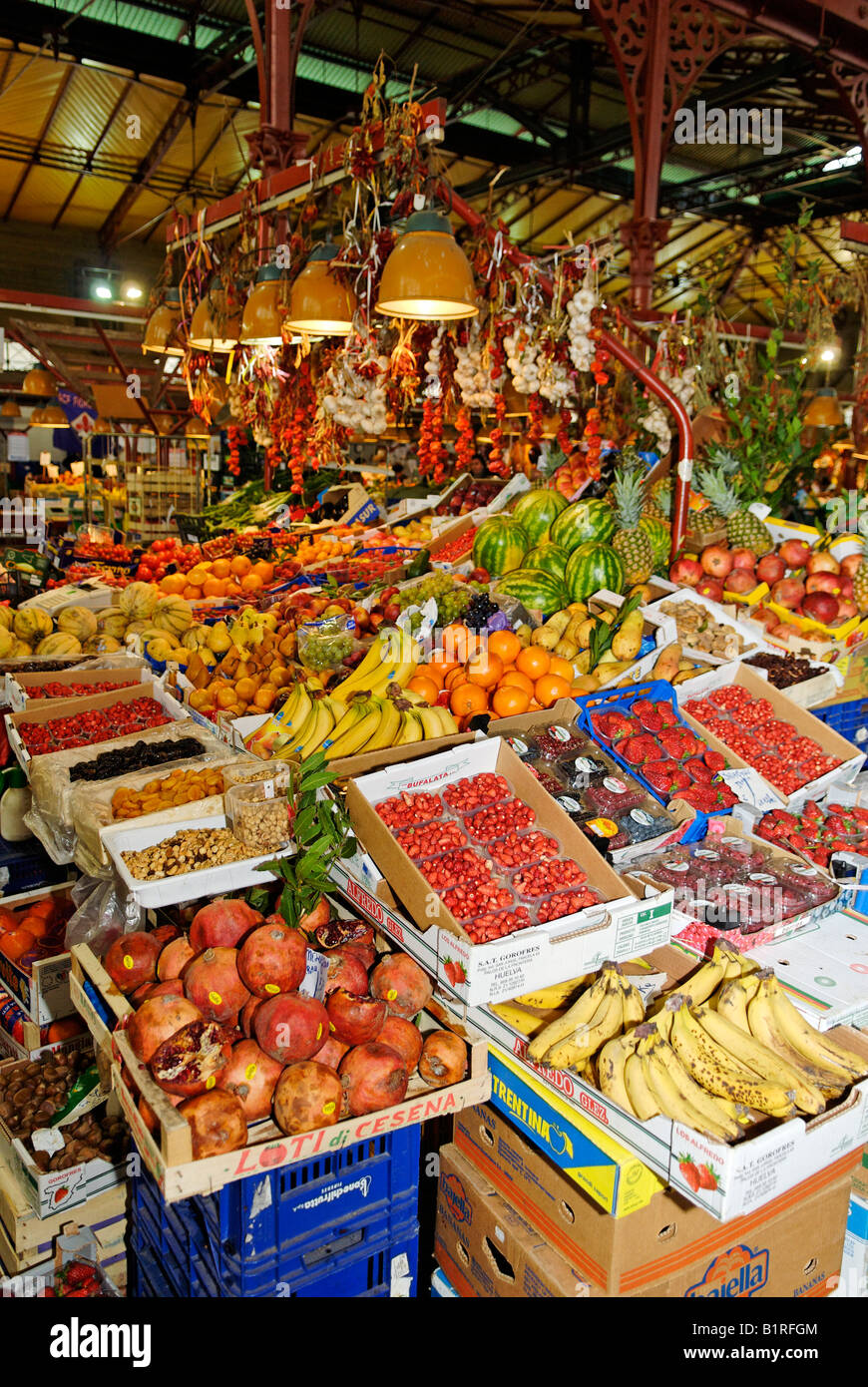 Indoor food market florence italy hi-res stock photography and images ...