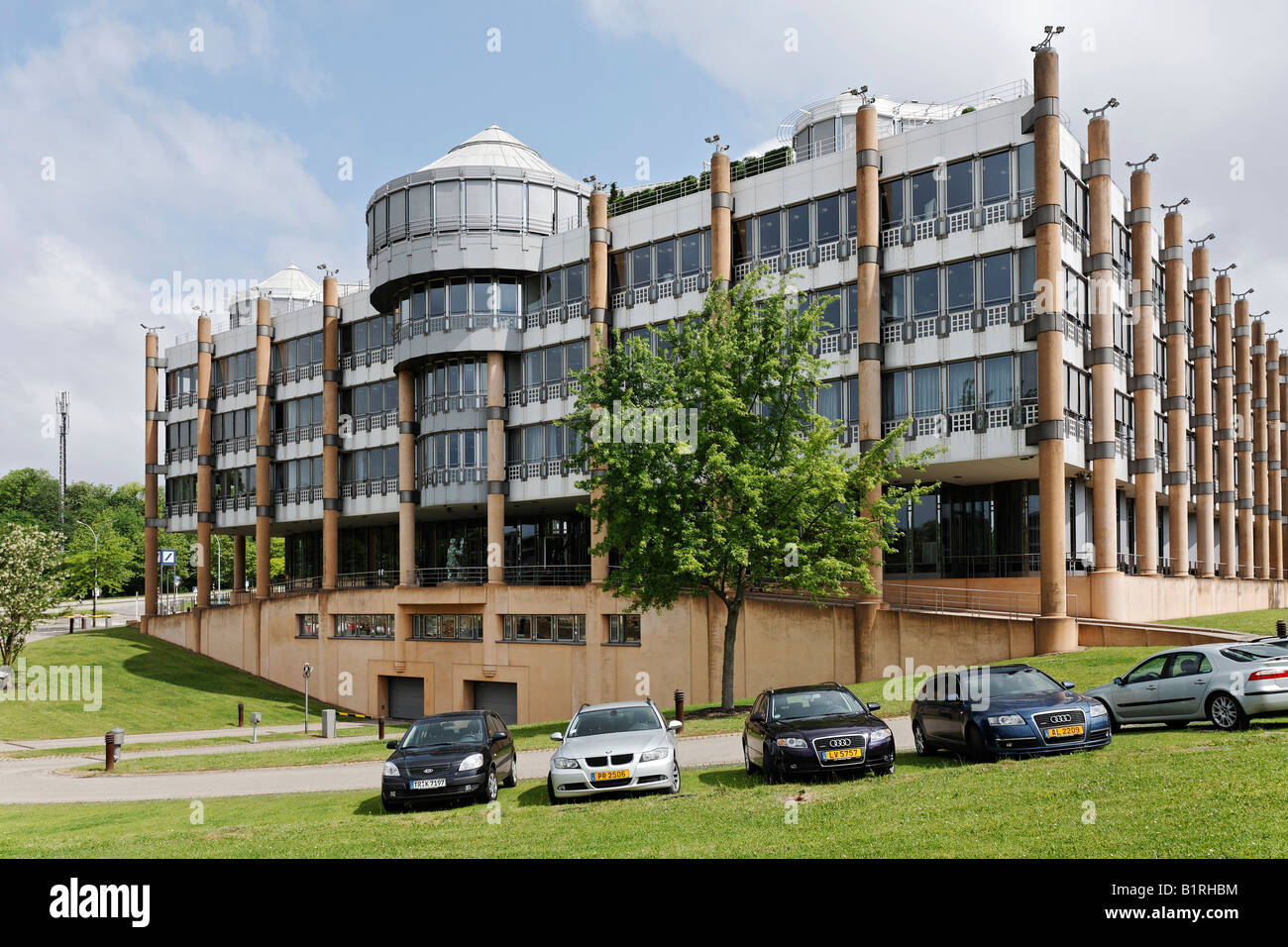 Deutsche Bank Luxembourg Building, designed by architect Gottfried Boehm,  Plateau de Kirchberg, Luxemburg, Europe Stock Photo - Alamy