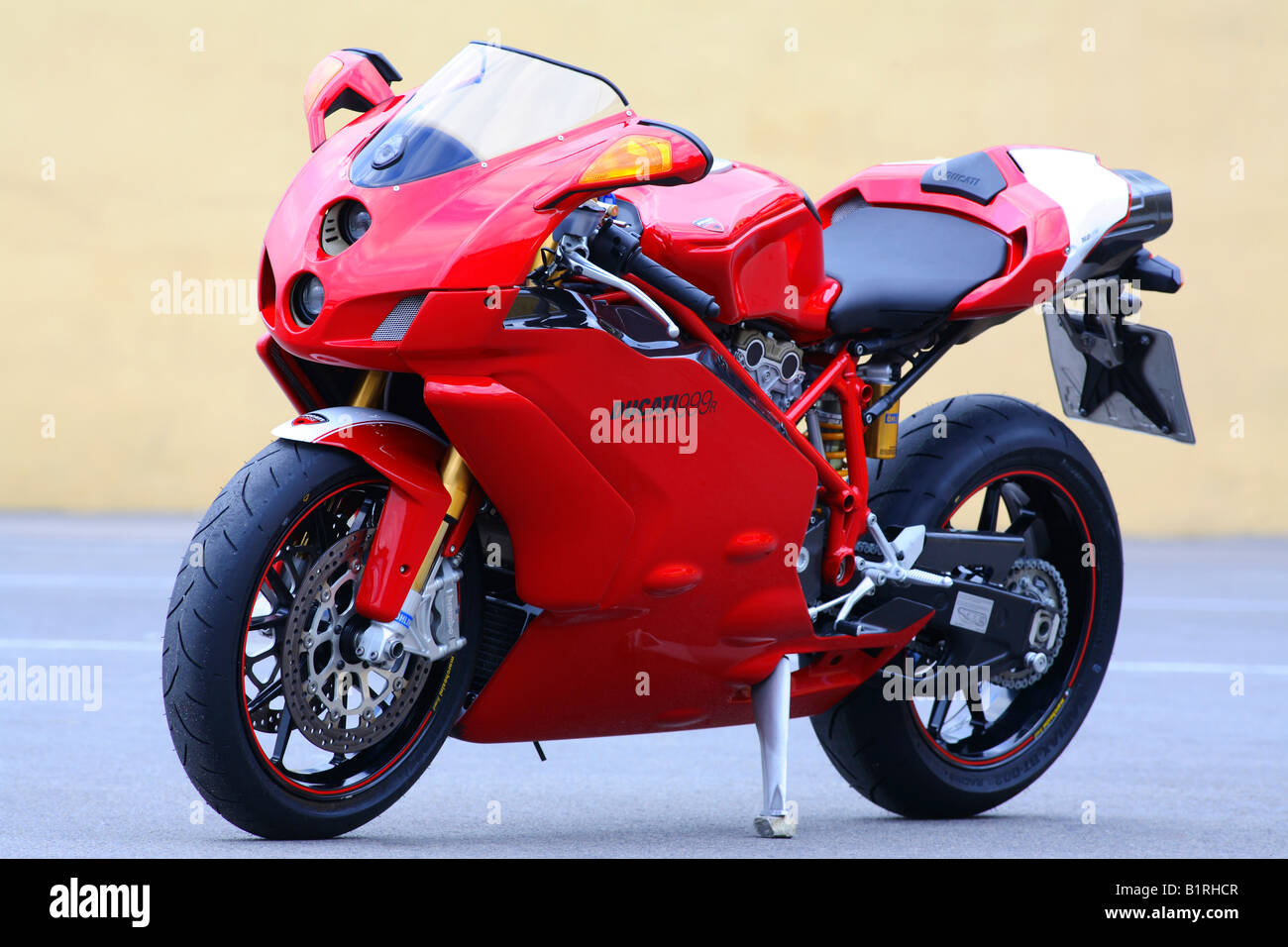 Motorbike Ducati 999R Stock Photo - Alamy