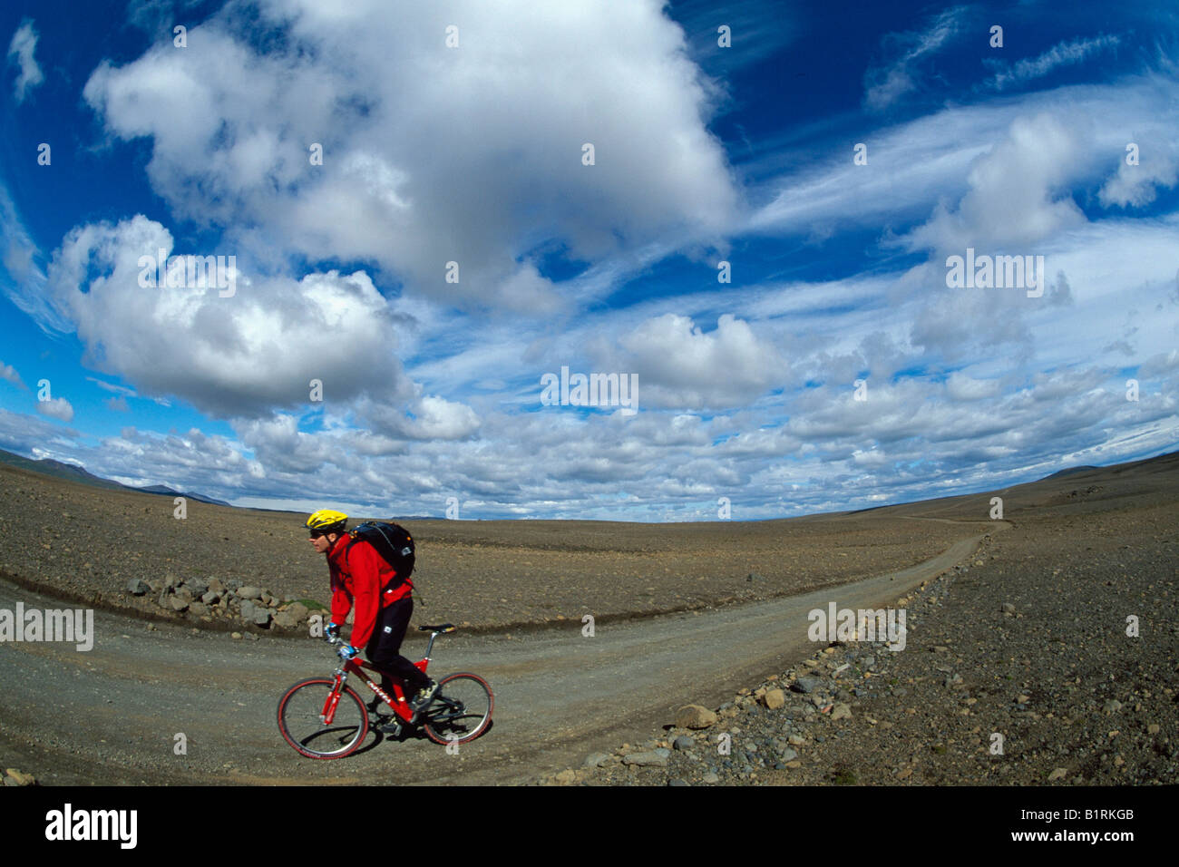 Mountain biking, Hveravellir, Kjoelur piste, Iceland Stock Photo