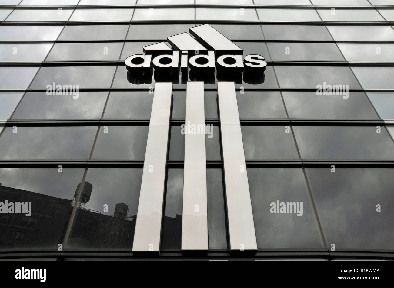Adidas store exterior High Resolution 